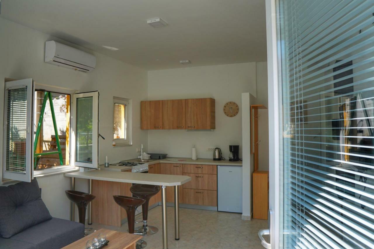Apartman Cro Garden Apartment Zadar Ngoại thất bức ảnh
